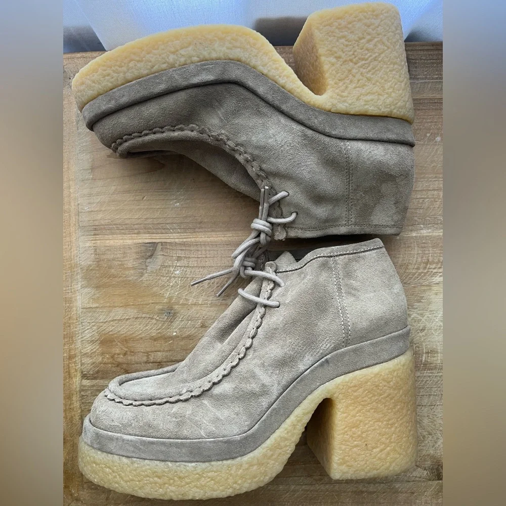 Chloé Women's Jamie Platform Ankle Booties in Taupe Size 40 New - Picture 8 of 11